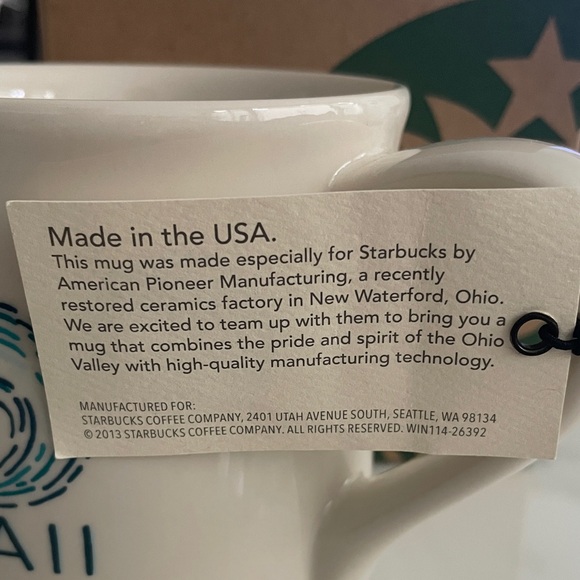 BNWT Starbucks 2013 Hawaii Mug with Teal (green/blue) Wave design 14oz - Picture 3 of 4